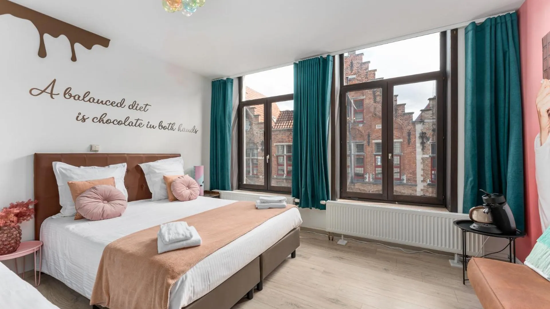 The Chocolate Suites Bruges Guest house